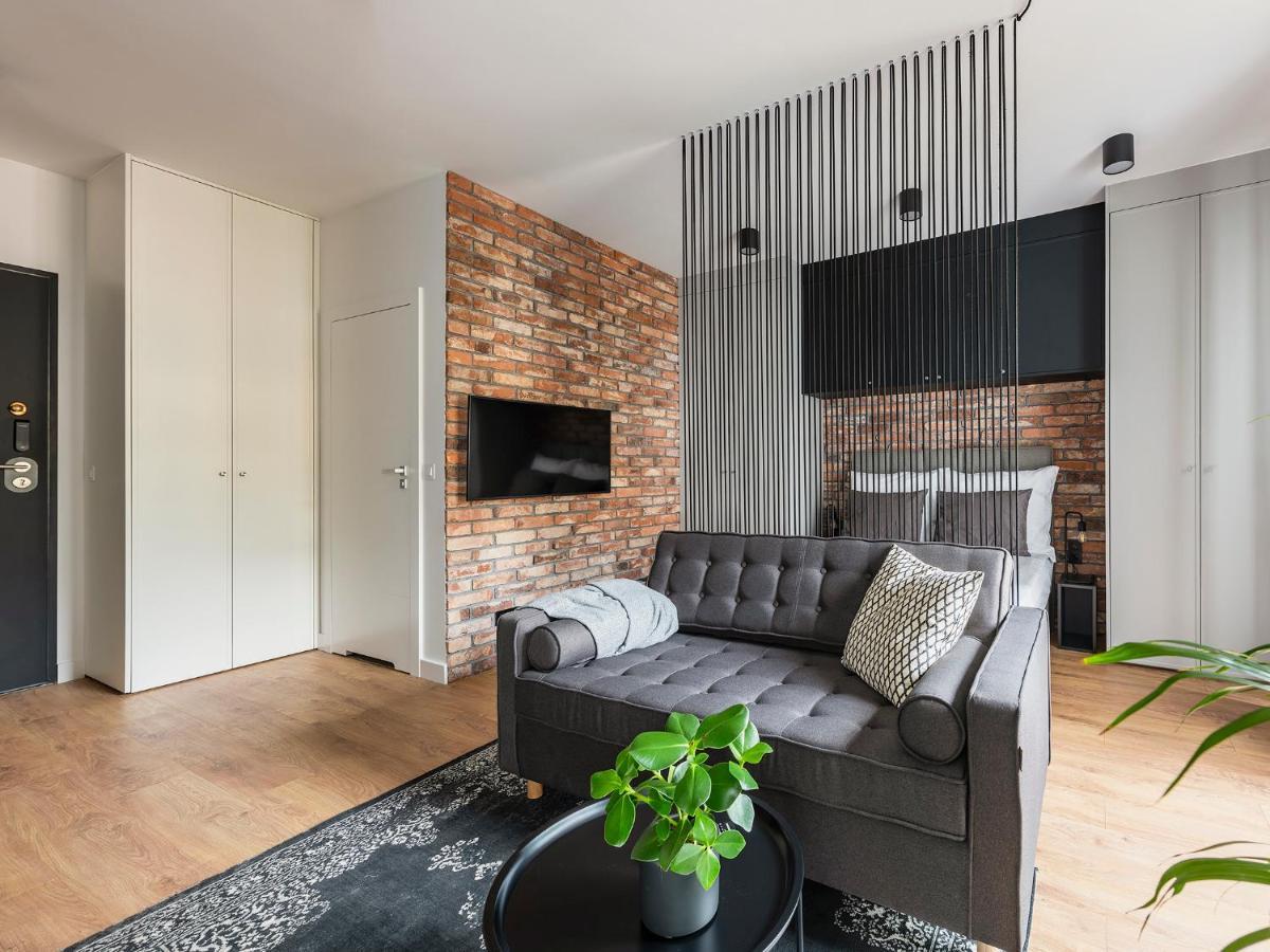Yoursecondflat Grzybowska Metropoint Varsóvia Exterior foto